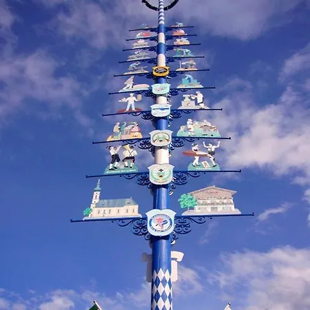 Haus Am Maibaum Apartamento *